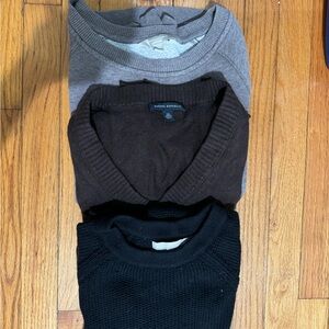 Banana republic sweater bundle of 3 size XS like new
